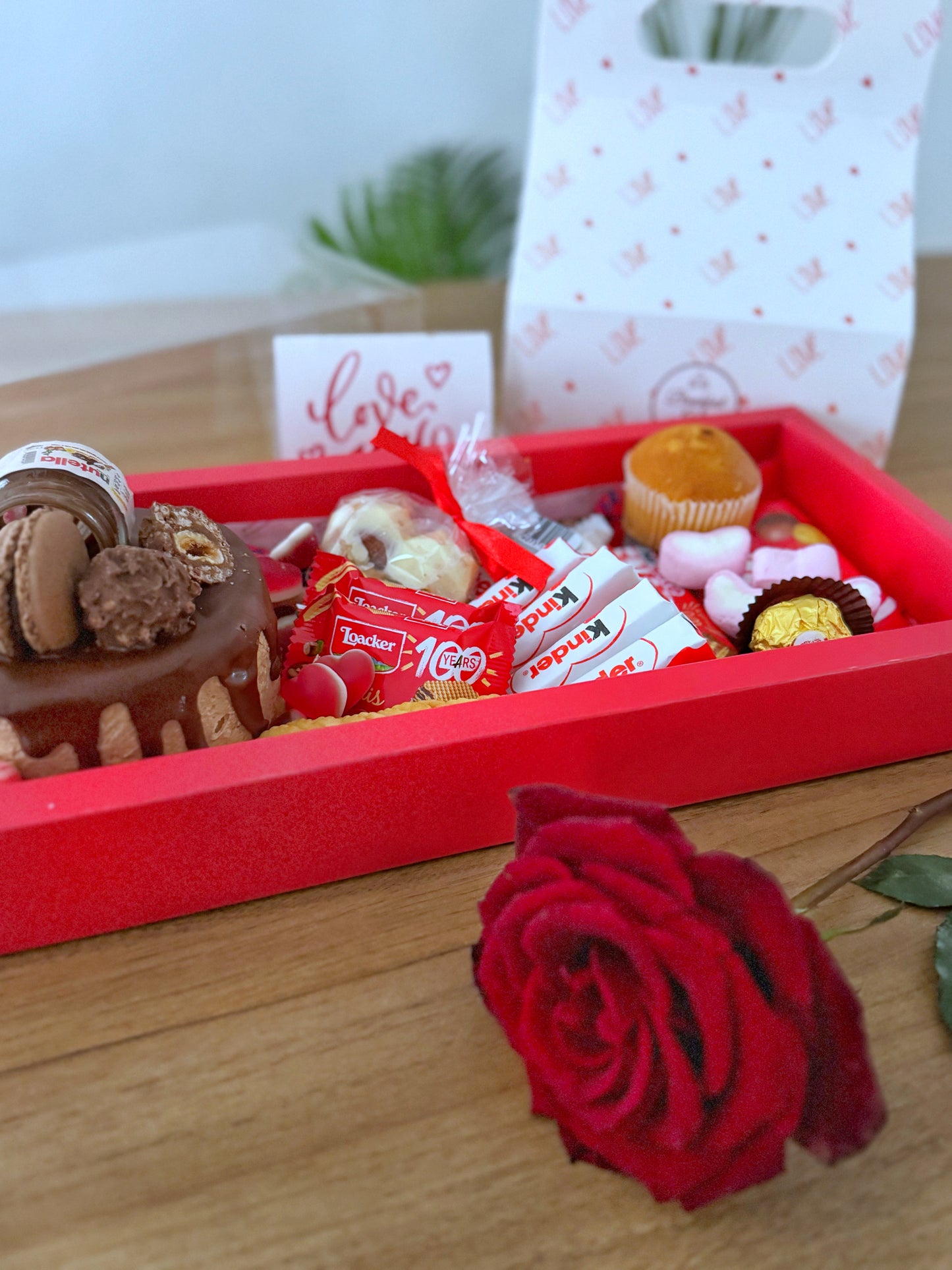 The Sweetheart Delight Box