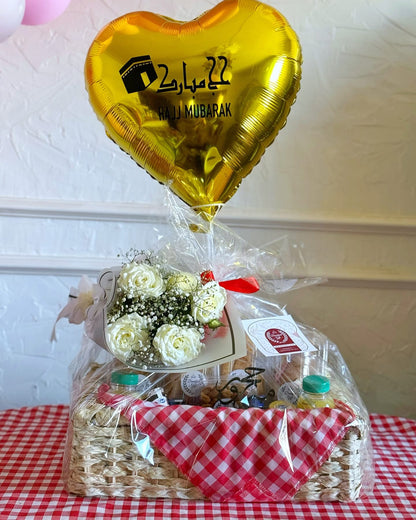 Hajj Mabroor Basket for Two (w/o Flowers)