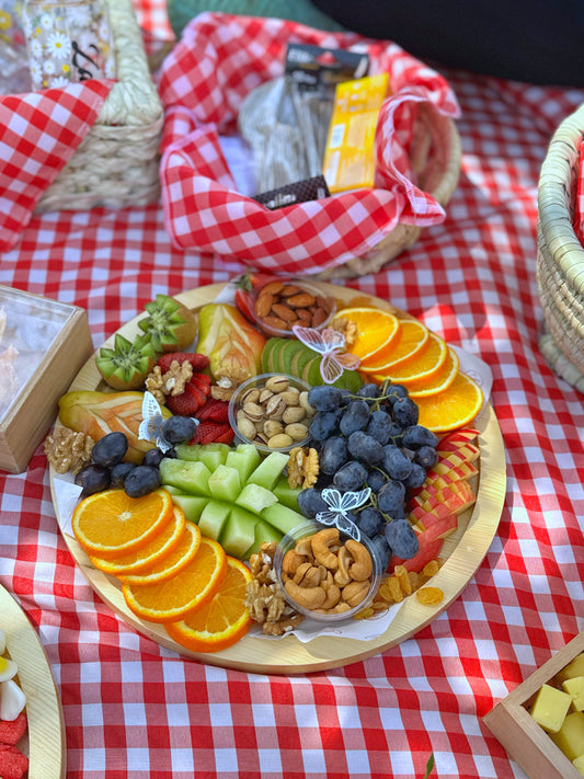 🍓 Picnic Fresh Fruit Tray