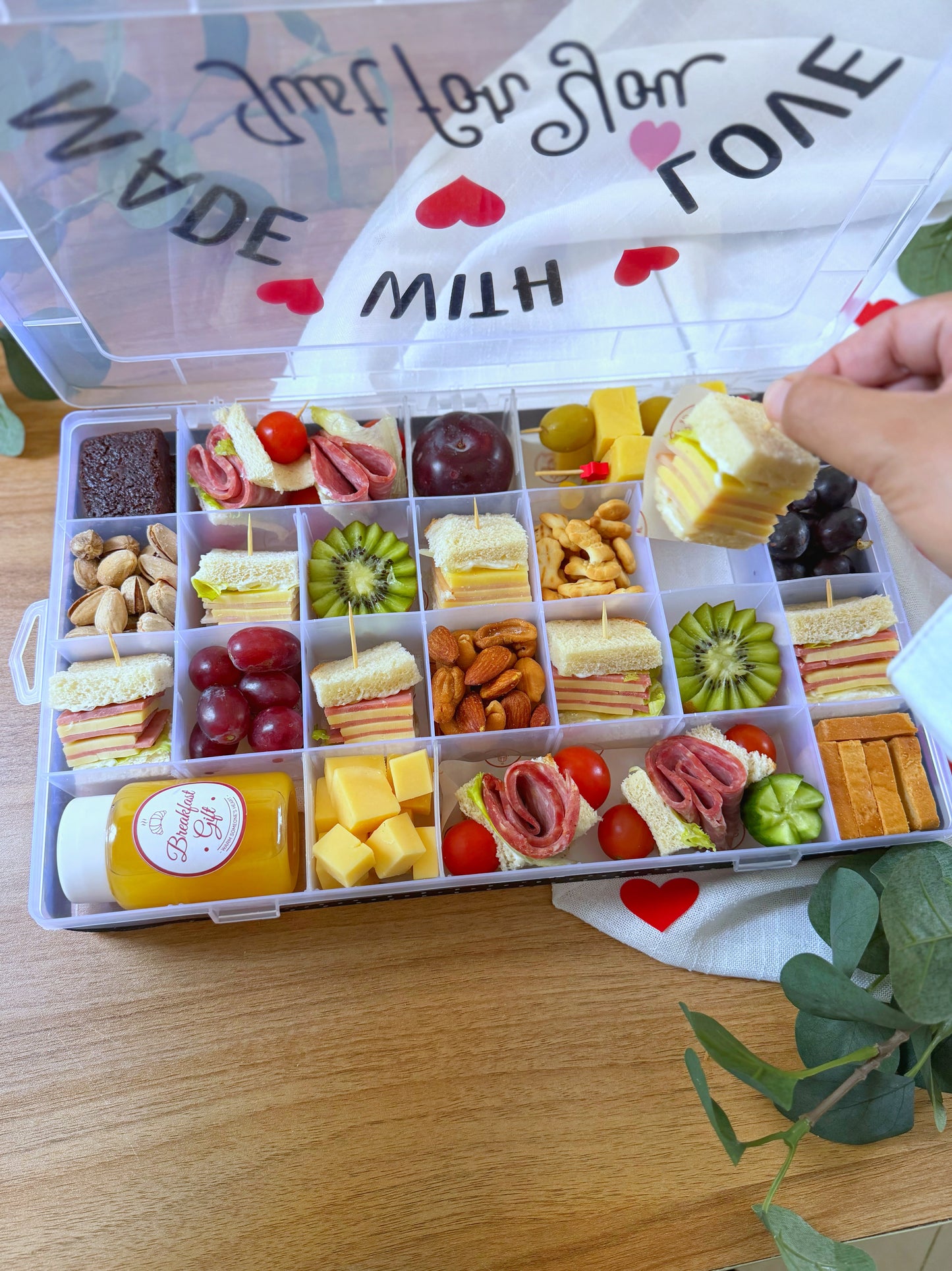 Rise & Bite Box