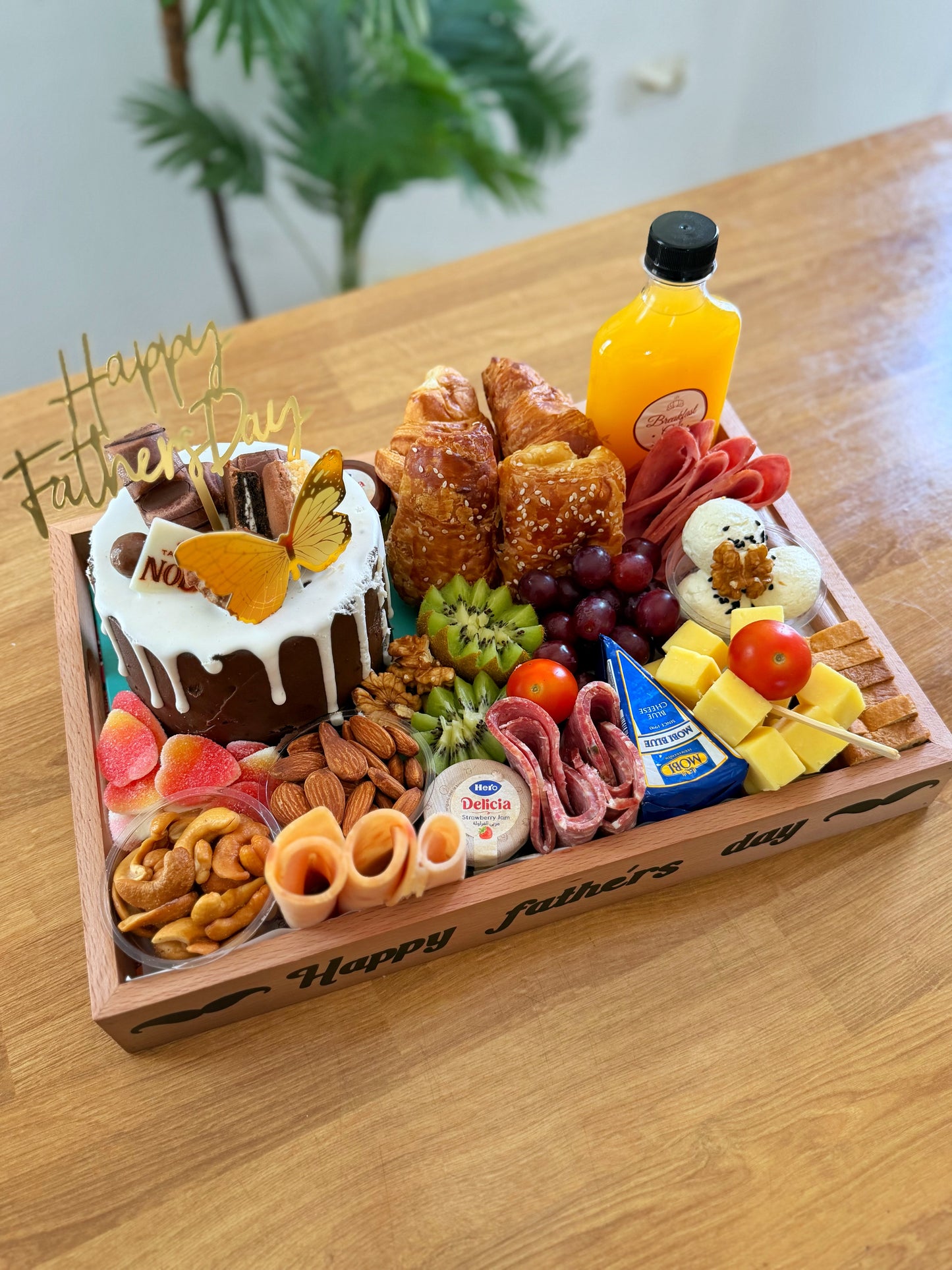 The Gentleman’s Breakfast Tray 👔👔
