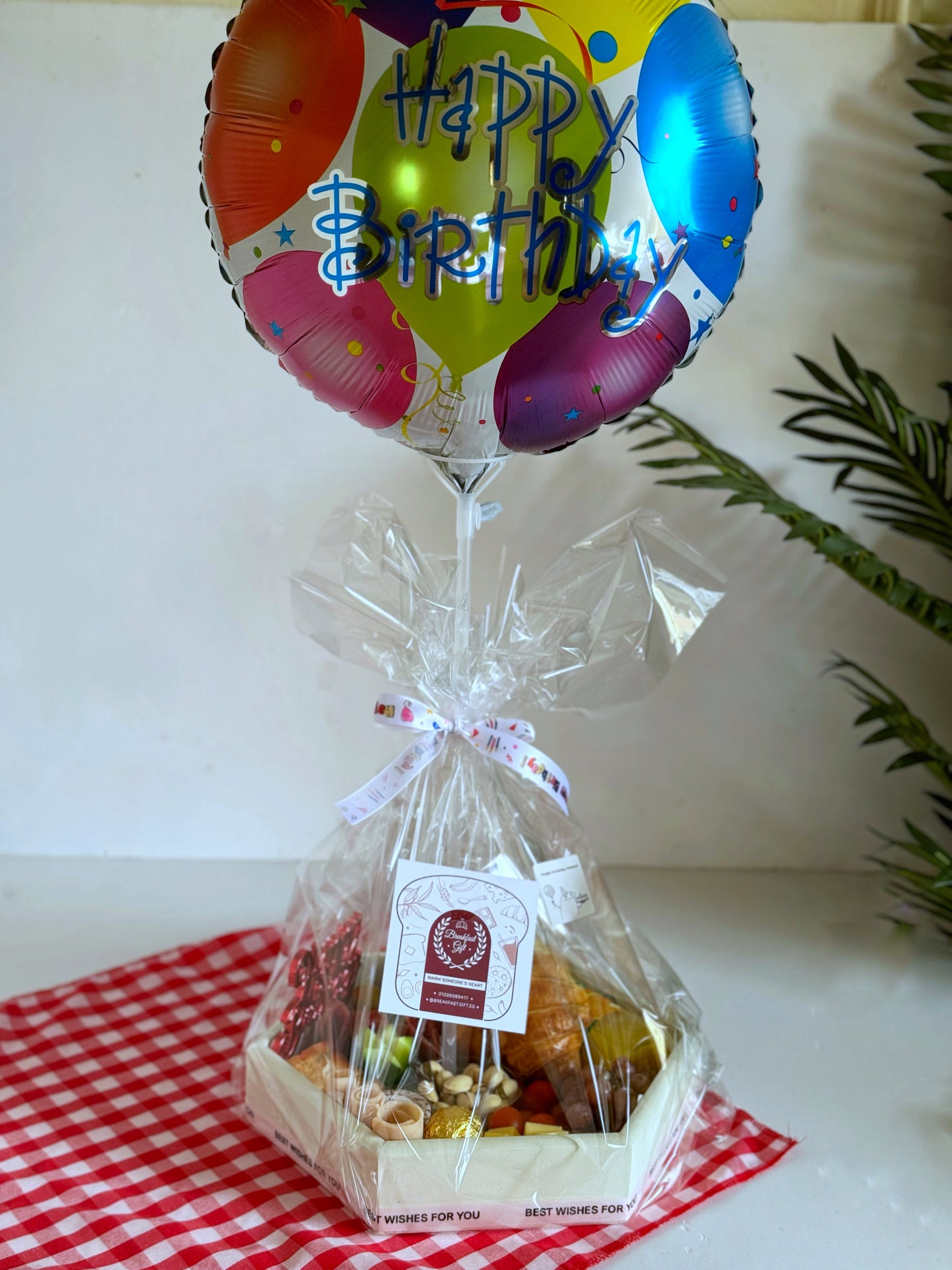 Captured by our loyal customers, this luxurious birthday breakfast hexagonal platter is filled with fresh croissants, premium cheeses, assorted fruits, and indulgent extras, making it a perfect and heartwarming gift for a special celebration.